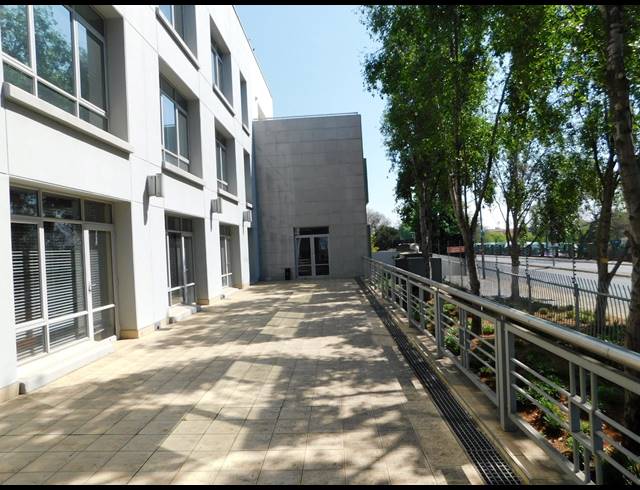 235M² OFFICE TO LET IN ILLOVO